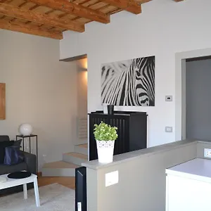 Porta 22 Charme E Relax , Bergamo Italia