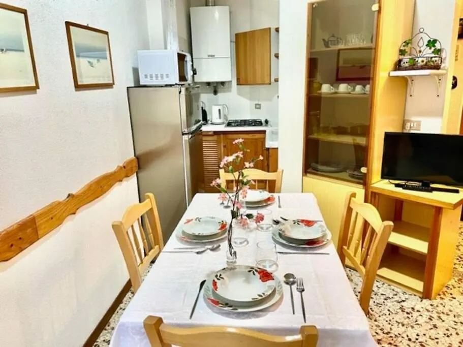 Sea At 400Mt - Station - Wi-Fi Apartment Laigueglia 0*,  Italy